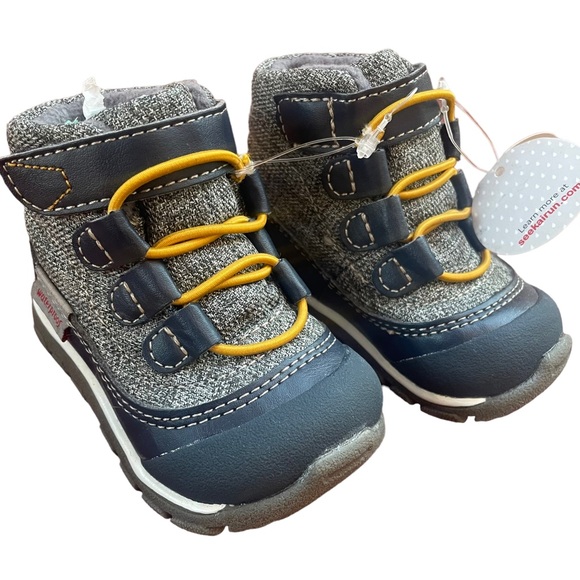 NWT Toddler SEE KAI RUN  Sam Waterproof Hiking Boots Sz 4 - Picture 1 of 6